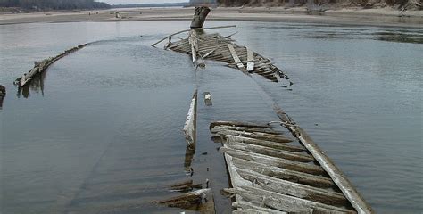 Steamboat Wreck from 1870 Suddenly Resurfaces in Missouri River