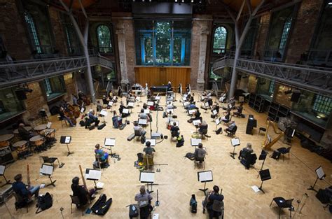 London Symphony Orchestra is here for families with its supersonic space-themed... - Classic FM