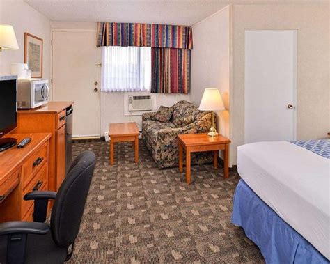 ECONO LODGE MOTEL VILLAGE $48 ($̶5̶5̶) - Updated 2018 Prices & Reviews ...