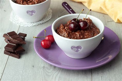 Champorado (Filipino chocolate rice porridge) - GreedyPanda Foodie Blog