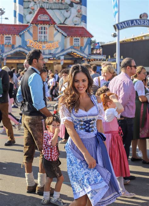 Pin by PBWV on Dirndl | Oktoberfest outfit, Oktoberfest dirndl ...