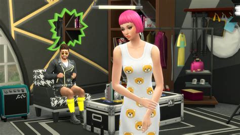 The Sims 4 Moschino Stuff Review - Sims Online