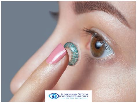 5 Ways to Prevent Contact Lens Infection