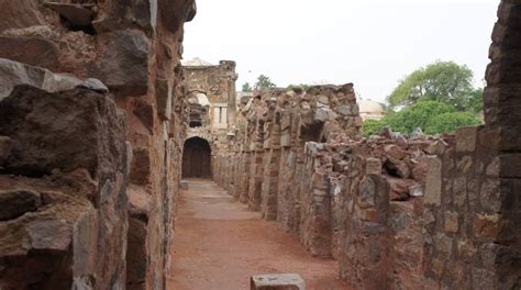 Hauz Khas Fort Delhi, History, Timings, Entry Fees & Complex