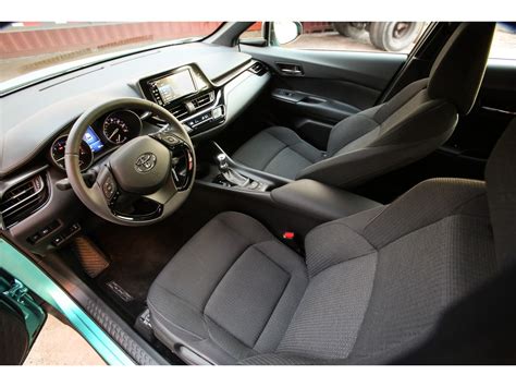 2022 Toyota C-HR: 176 Interior Photos | U.S. News