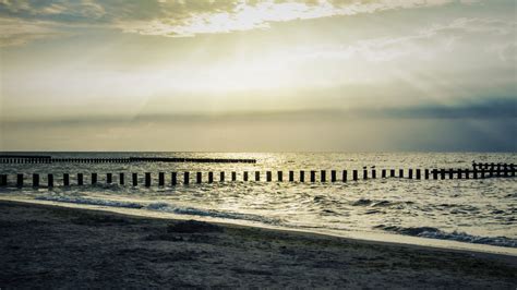 sea, Baltic Sea, Beach, Poland, Sun rays Wallpapers HD / Desktop and ...