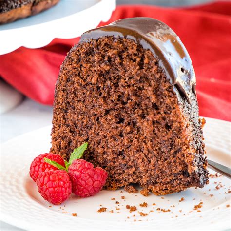 Best Ever Chocolate Pudding Cake (Easy Dessert!) - The Busy Baker