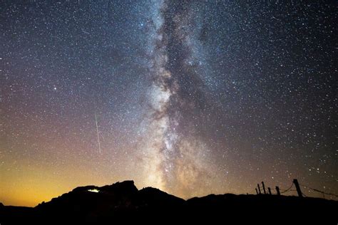 How and When to Watch the Perseids Meteor Shower Peak - The New York Times