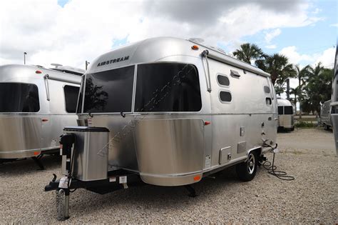 2023 Airstream Caravel 19CB 15593