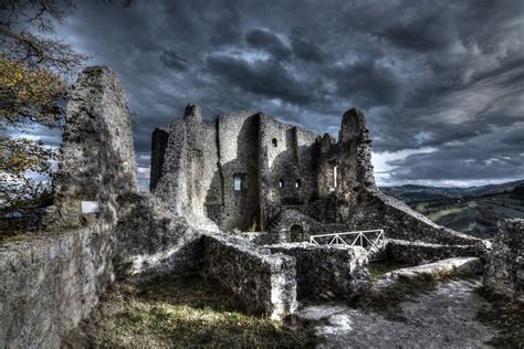 Castello di Canossa | Canossa | Castelli Emilia-Romagna