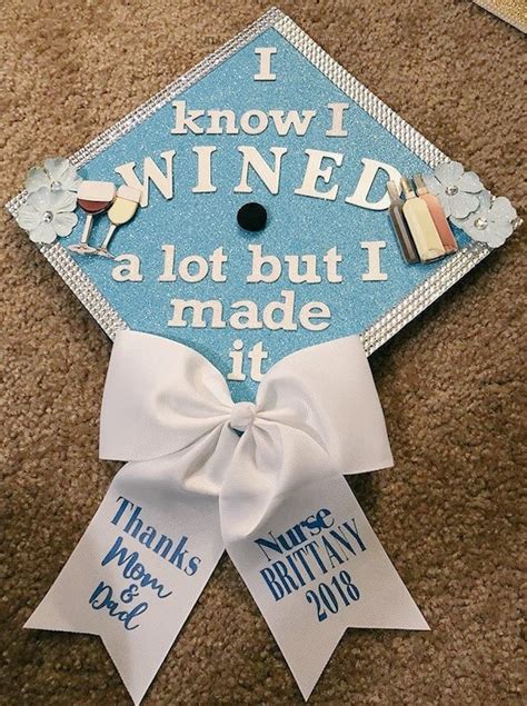 12 Graduation Cap Designs That Are Seriously Giving Us Life