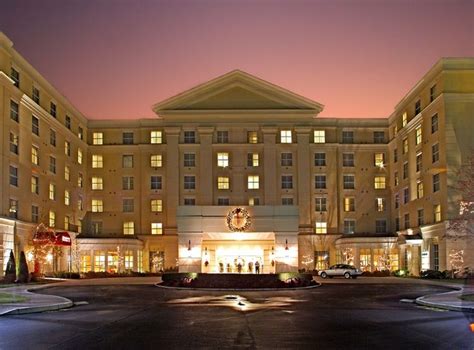 Mystic Marriott Hotel and Spa in Mystic CT | Marriott hotels, Connecticut wedding venues, Places ...