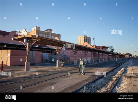 Amtrak train hi-res stock photography and images - Alamy