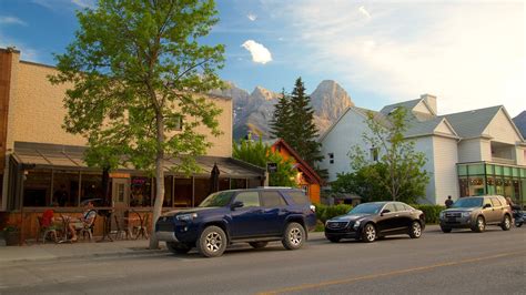 Where to Stay in Canmore: Best neighborhoods | Expedia