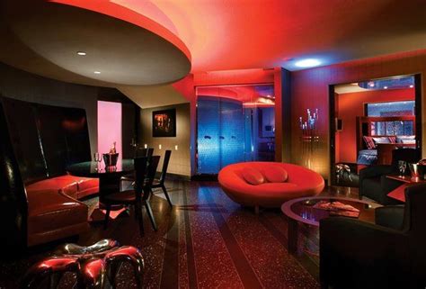 The 13 Kinkiest Hotel Rooms in the World | Hotels room, Vegas hotel rooms, Sexy room