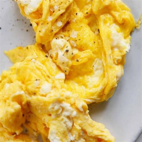 Perfect Scrambled Eggs - Lexi's Clean Kitchen