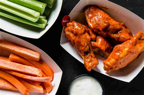 Best Buffalo Wild Wing Sauces and Wing Flavors, Ranked by Wildness ...