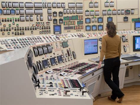 The control room simulator at nuclear power plants - Foro Nuclear