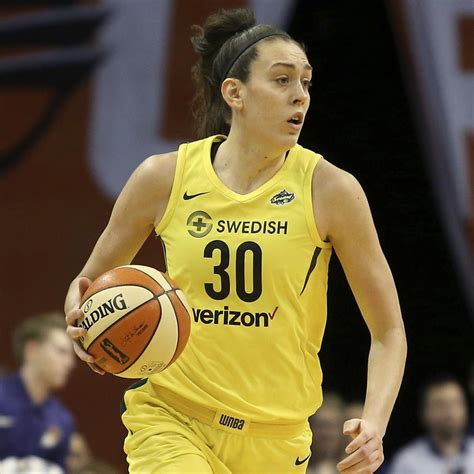 Breanna Stewart Injury from Brittney Griner Collision Confirmed as Torn ...