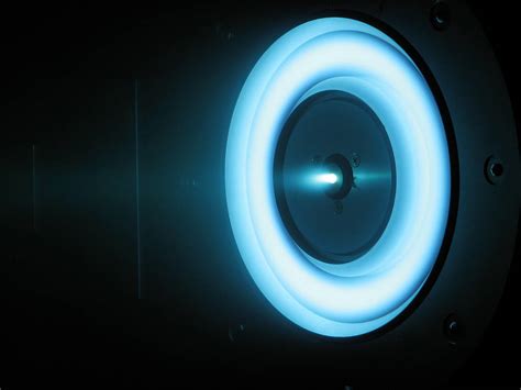 NASA’s New Ion Thruster Breaks Records, Could Take Humans to Mars In ...