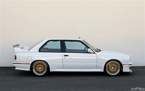 Jaw-Dropping E30 M3 Will Turn You into an Old-School BMW Fan - autoevolution