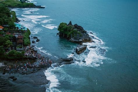 Premium Photo | The famous tanah lot temple