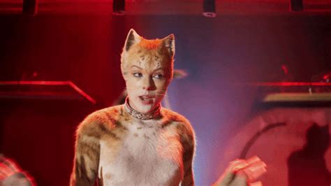 El director de 'Cats' terminó la película horas antes del estreno mundial