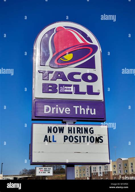 Taco bell sign hi-res stock photography and images - Alamy