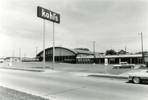 Urban spelunking: Sendik's Tosa in the first-ever arched former Kohl's ...