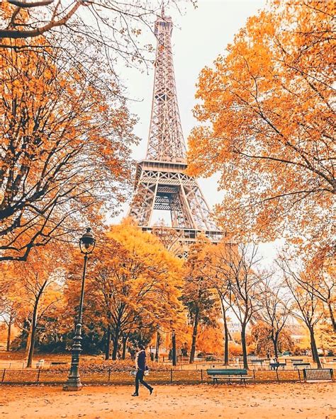 Tag someone you 💛!!! Autumn in Paris. Picture by @wonguy974 edited by ...