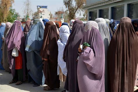 Taliban prevents women from working at UN in Afghanistan - ABC News