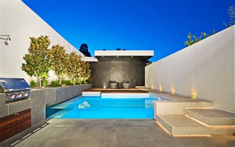 If It's Hip, It's Here (Archives): Swimming Pools To Di(v)e For. Amazing Pool & Landscape ...