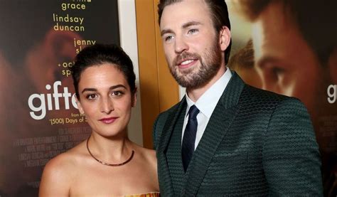 Is Chris Evans Married? A Closer look at Evans’ dating life - TheNetline