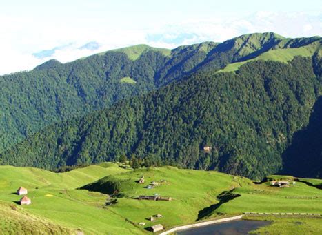 Bedni Bugyal - Popular Meadows in Uttarakhand