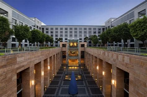 25 Best Hotels Near Mumbai Airport For A Comfortable Stay