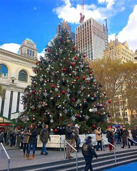 Bryant Park Christmas tree | Photo, Street view, Christmas tree