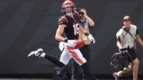 Bengals' Charlie Jones returns punt return for TD, snapping 10-year drought | Fox News