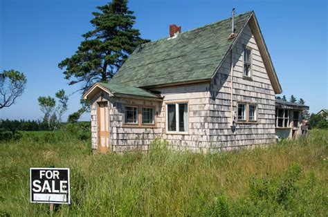 Selling An Abandoned House In Lincoln | Element Homebuyers