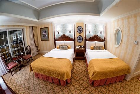 Tokyo Disneyland Hotel Review - Disney Tourist Blog