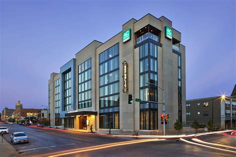 AC HOTEL BY MARRIOTT DES MOINES EAST VILLAGE - UPDATED 2022 Reviews ...