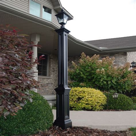 Signature Lamp Post in 2021 | Lamp post, Outdoor lamp posts, Residential lighting