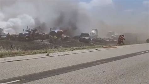 Fatal dust storm causes multiple-vehicle crash in Illinois