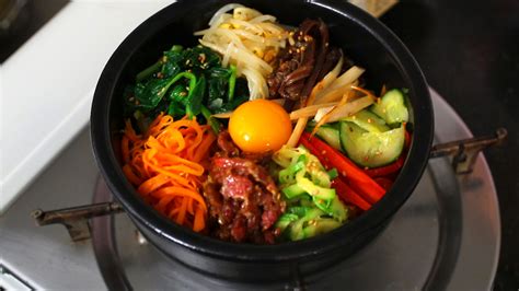 Món ăn Hàn Quốc Bibimbap - Ẩm thực Hàn Quốc cơm trộn Jeonju