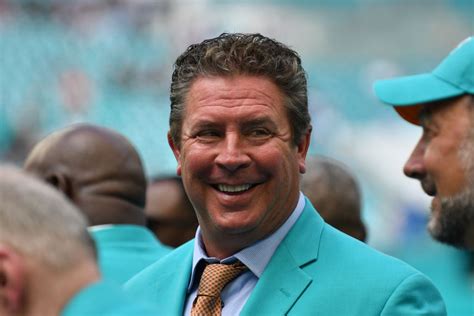 Hall of Fame Quarterback Dan Marino Talks Super Bowl Sleepover Suite and Give His Picks For the ...