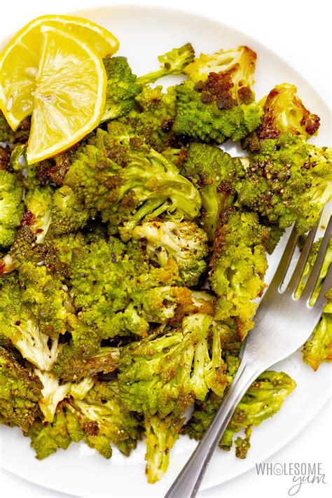 Romanesco Recipe (Quick & Easy!) - Wholesome Yum