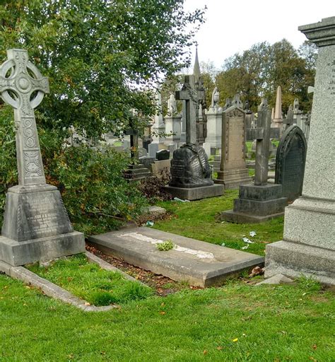 Tom and Mary Barker's grave, Toxteth Park Cemetery - ArchivesWiki