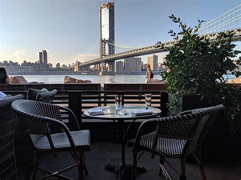 Cecconi's Dumbo: a restaurant with an amazing view in New York City - Laura Peruchi | NYC