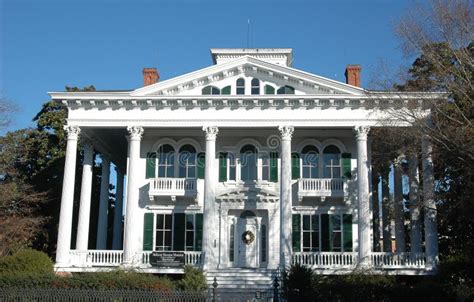 Southern plantation stock photo. Image of columns, grand - 1638398