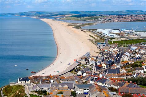 Chesil Beach from Portland | Britain's longest 'tombolo', Ch… | Flickr