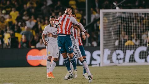 Framed #10 | Colombia v Paraguay - SoccerBible